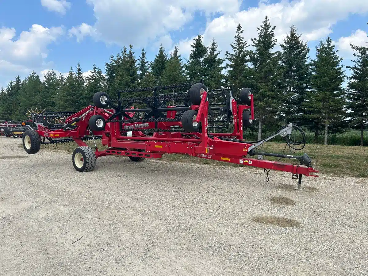 Gallery image 2 for Used 2022 Field Master TEDDY BEAR III 5760 Hay Fluffer