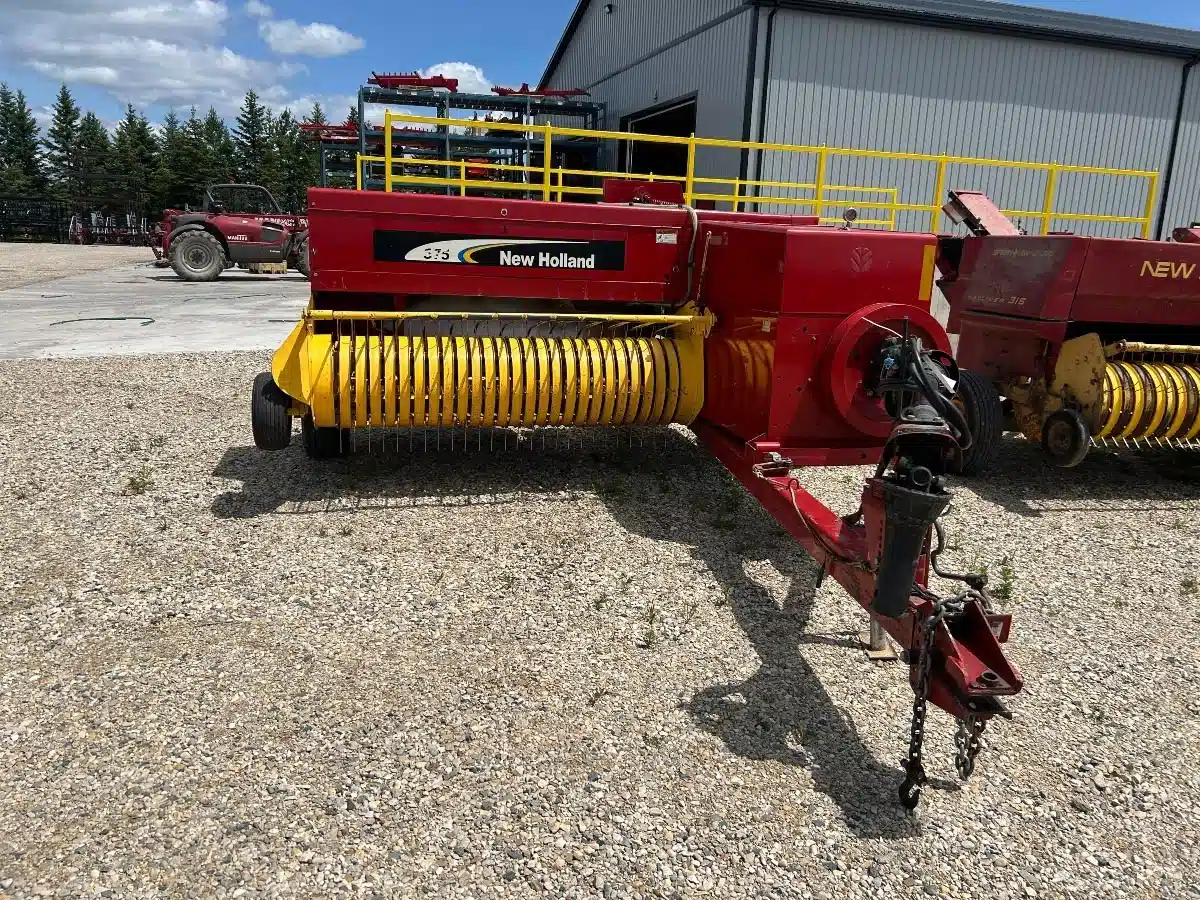 New Holland 575 Square Baler - Small