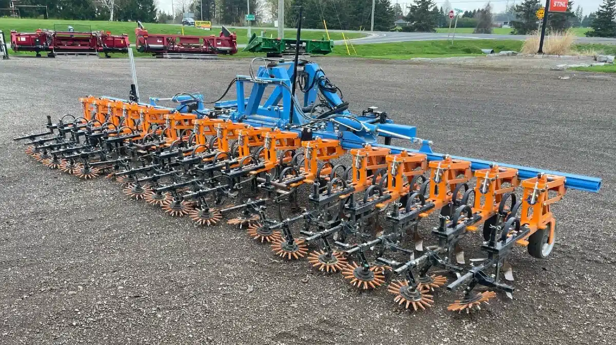 Photo de la Galerie 1 pour 2015 Schmotzer 15R 15" Rear Mount Cultivateur
