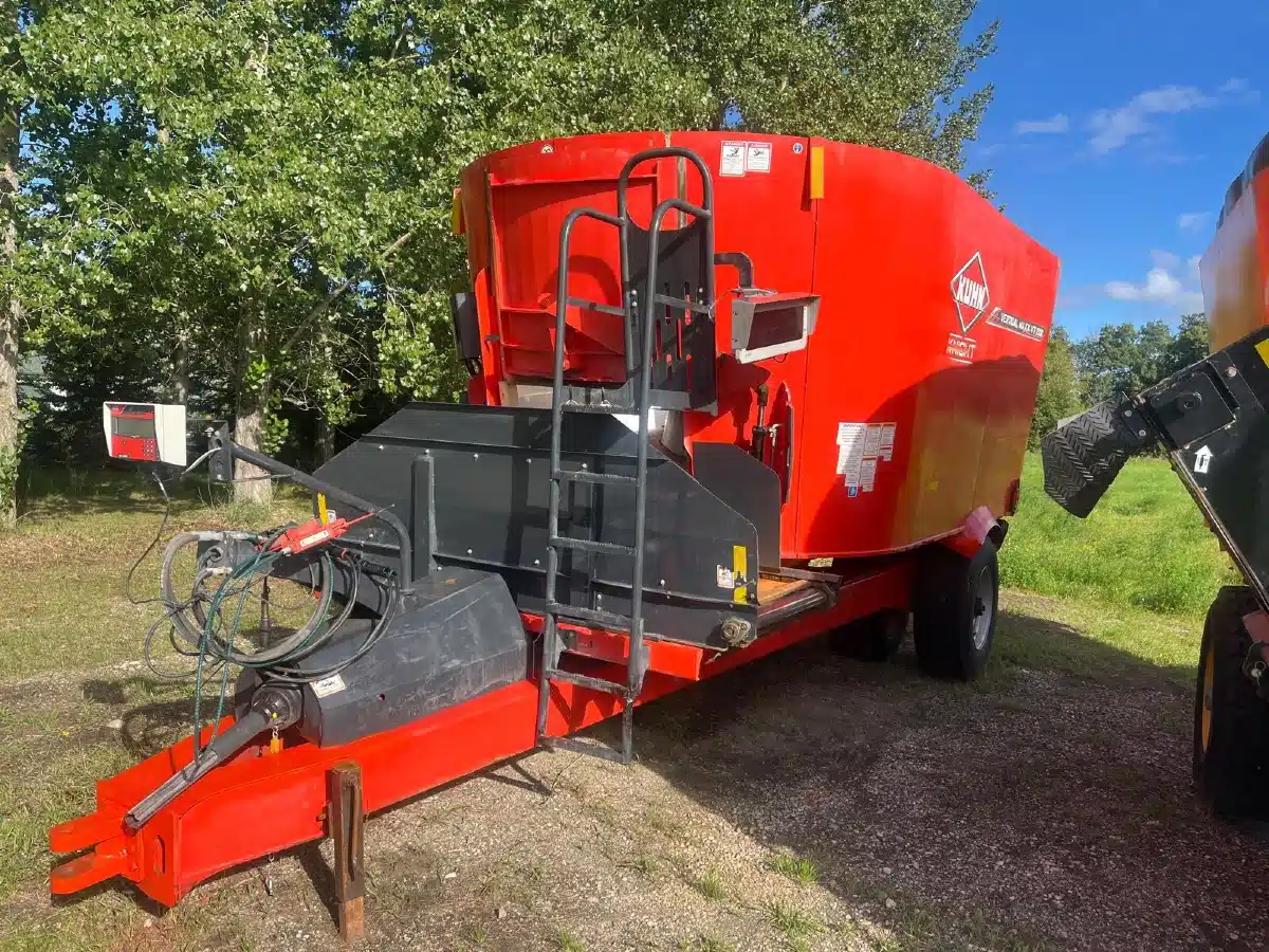 Gallery image 1 for Used 2022 Kuhn VT1100 TMR Mixer