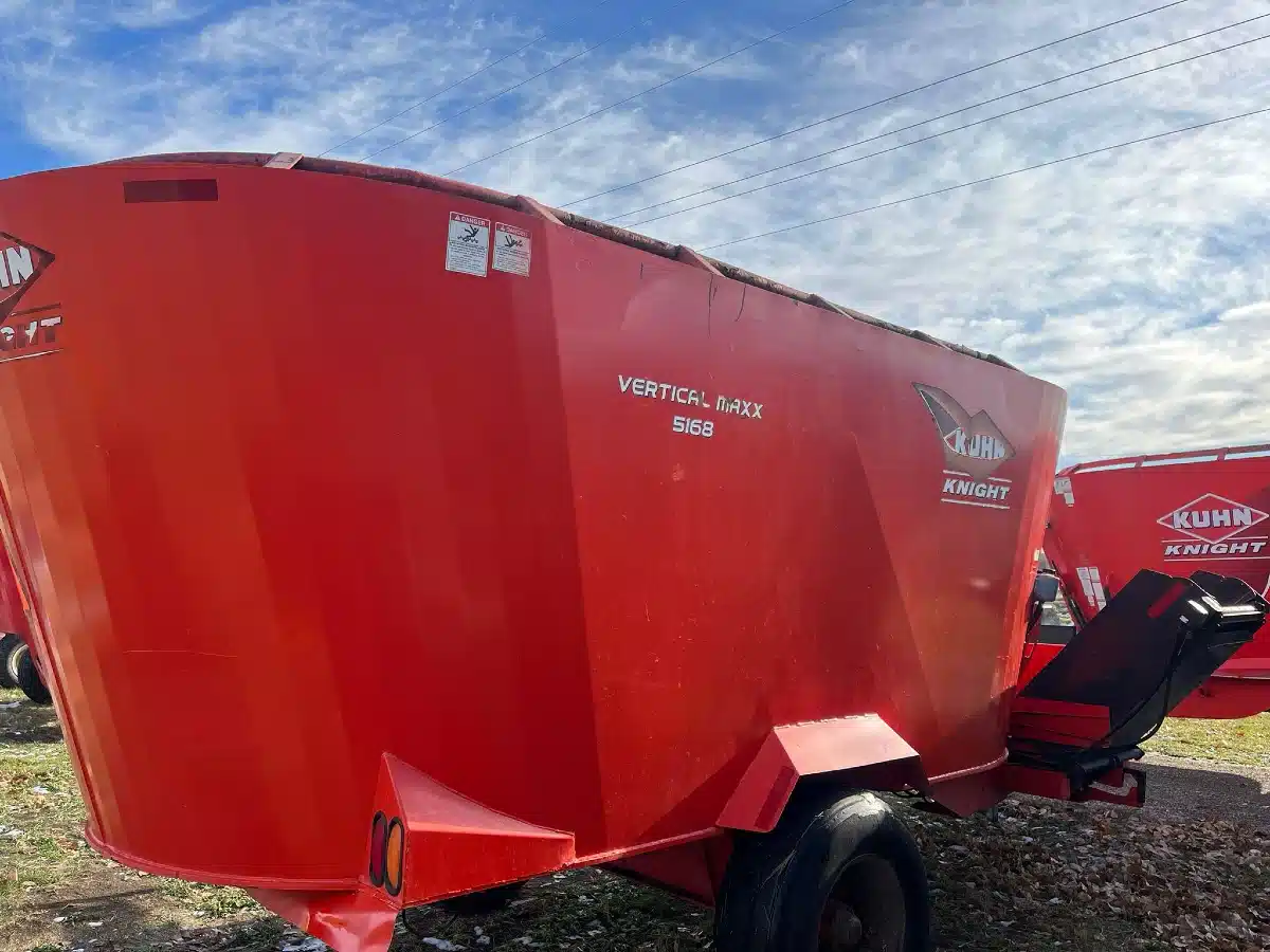 Gallery image 1 for 2012 Kuhn 5168 TMR Mixer