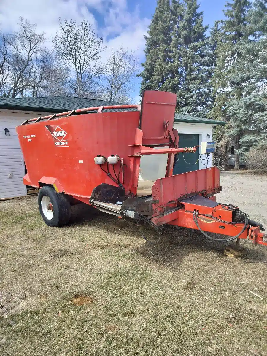 Gallery image 1 for 2012 Kuhn 5156 TMR Mixer
