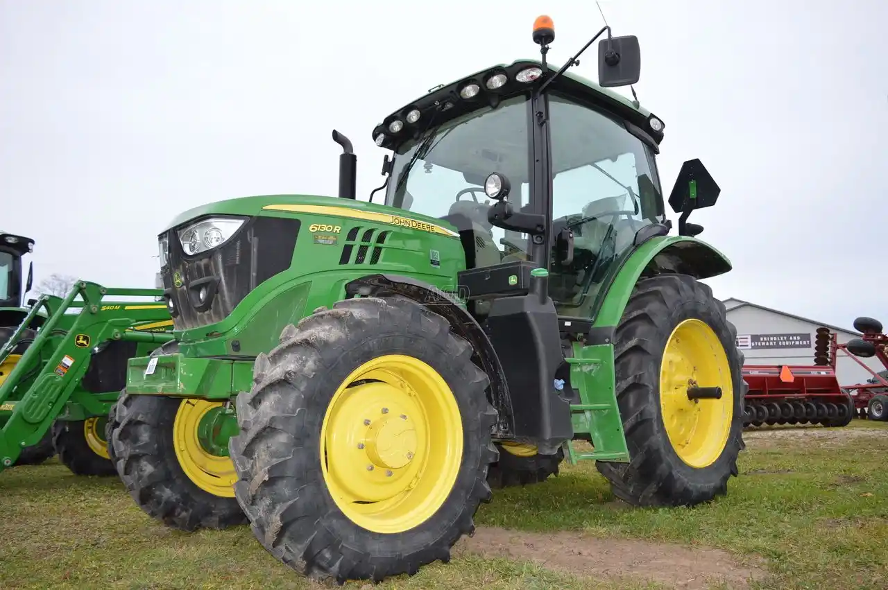 Gallery image 1 for Used John Deere 6130R Tractor