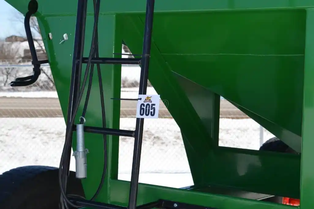 Gallery image 2 for New Gerber 385 Gravity Box