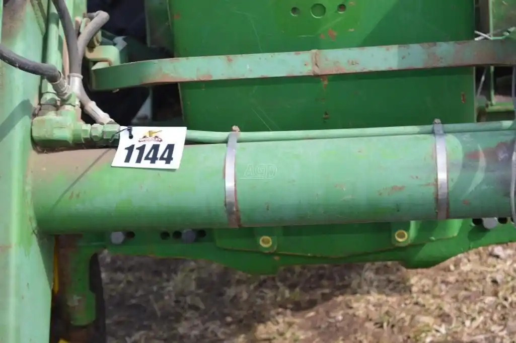 Gallery image 2 for Used John Deere 2350 Tractor