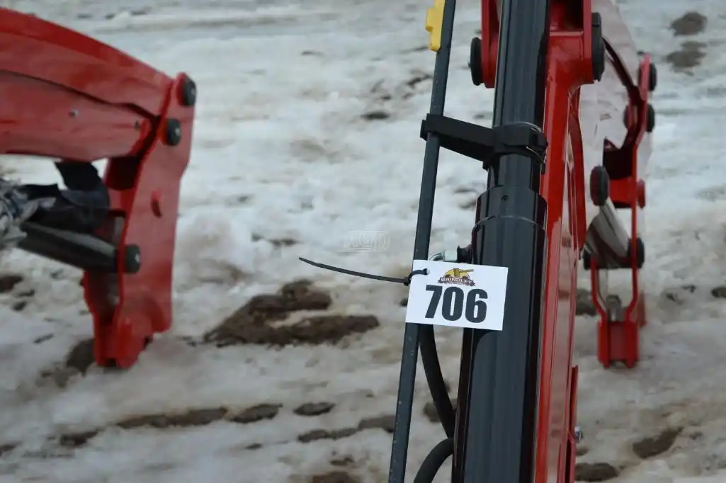 Gallery image 2 for New Alo L36 Front End Loader