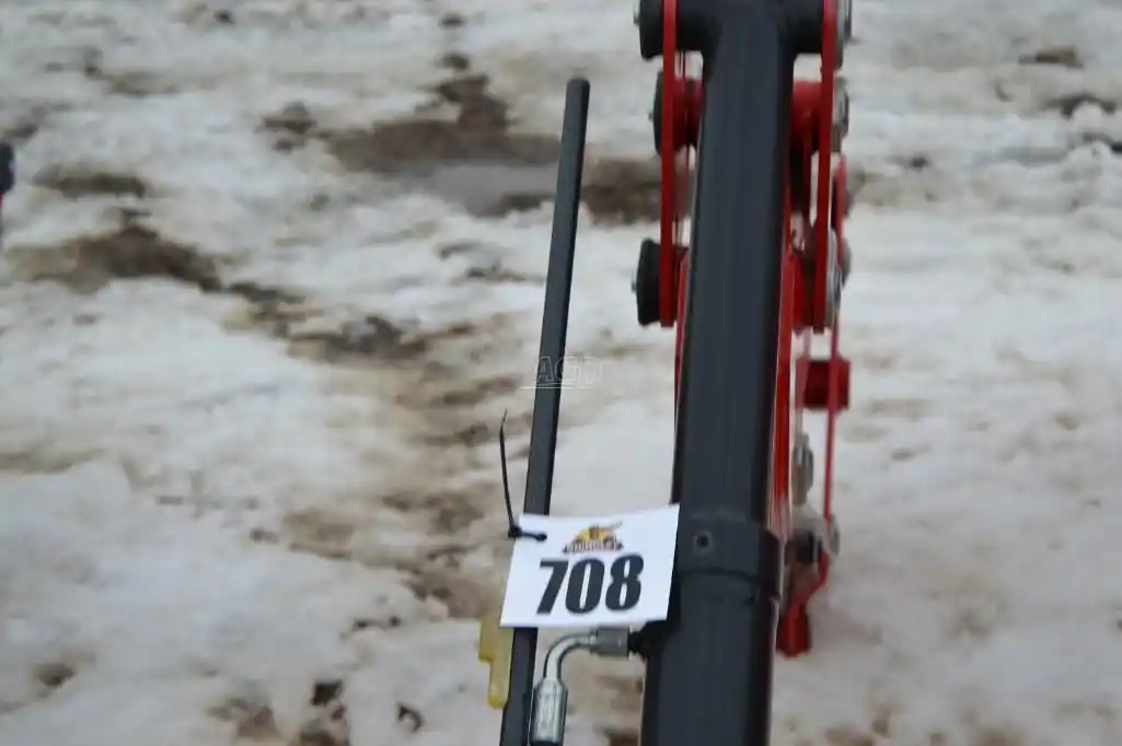 Gallery image 2 for Alo QUICKE X26 Front End Loader