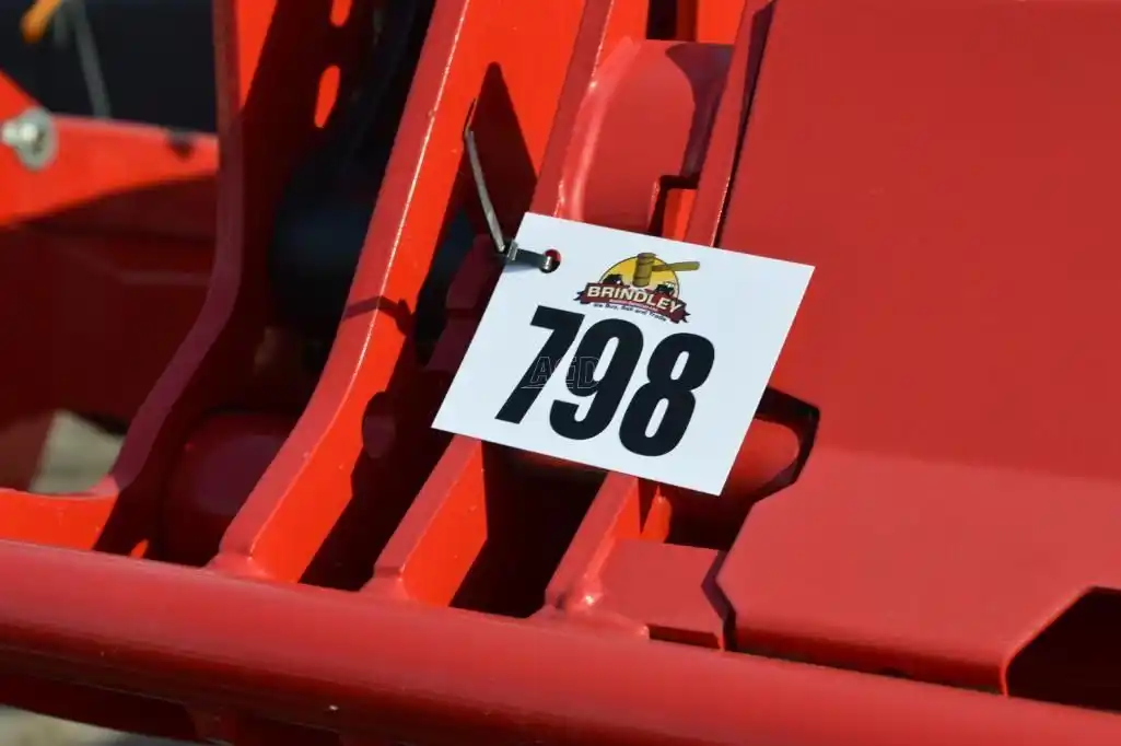 Gallery image 2 for New Alo L31 Front End Loader