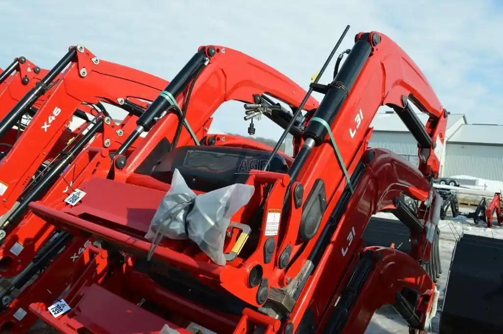 Gallery image 1 for Alo L31 Front End Loader