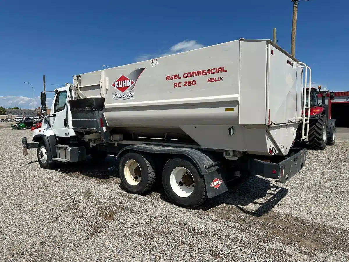 Gallery image 2 for 2015 Kuhn Knight RC 260 TMR Mixer