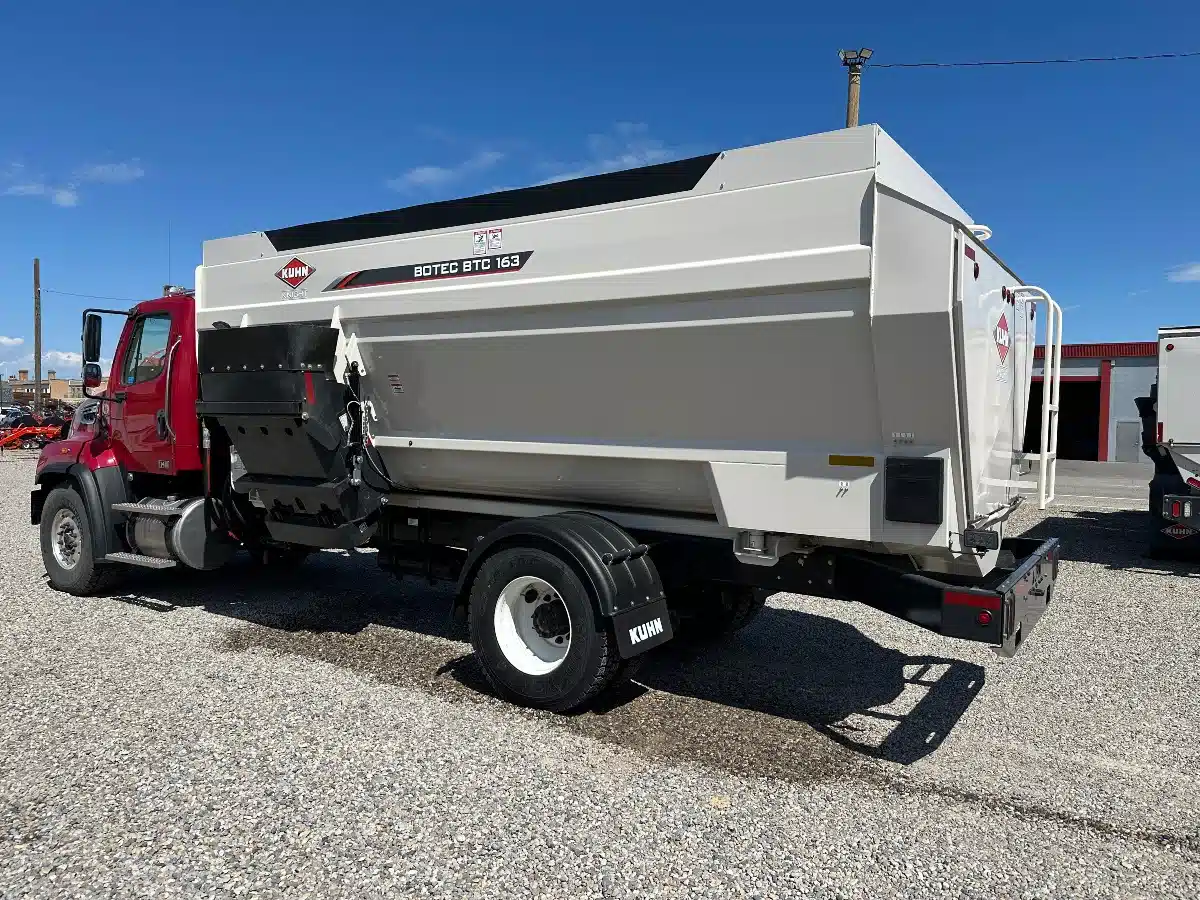 Gallery image 2 for 2026 Kuhn Knight BTC 163 TMR Mixer