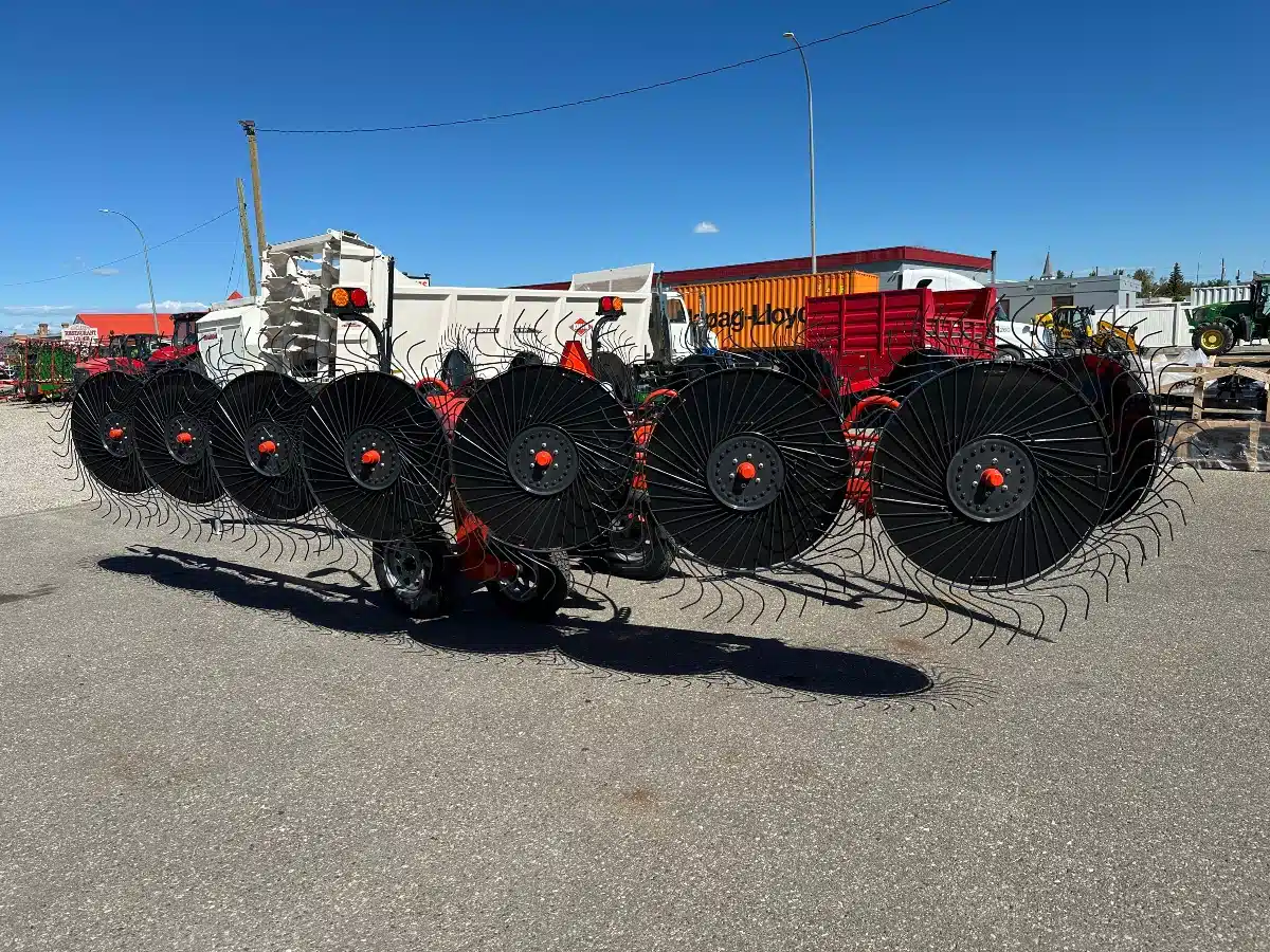 Gallery image 2 for Kuhn SR 314 Rake