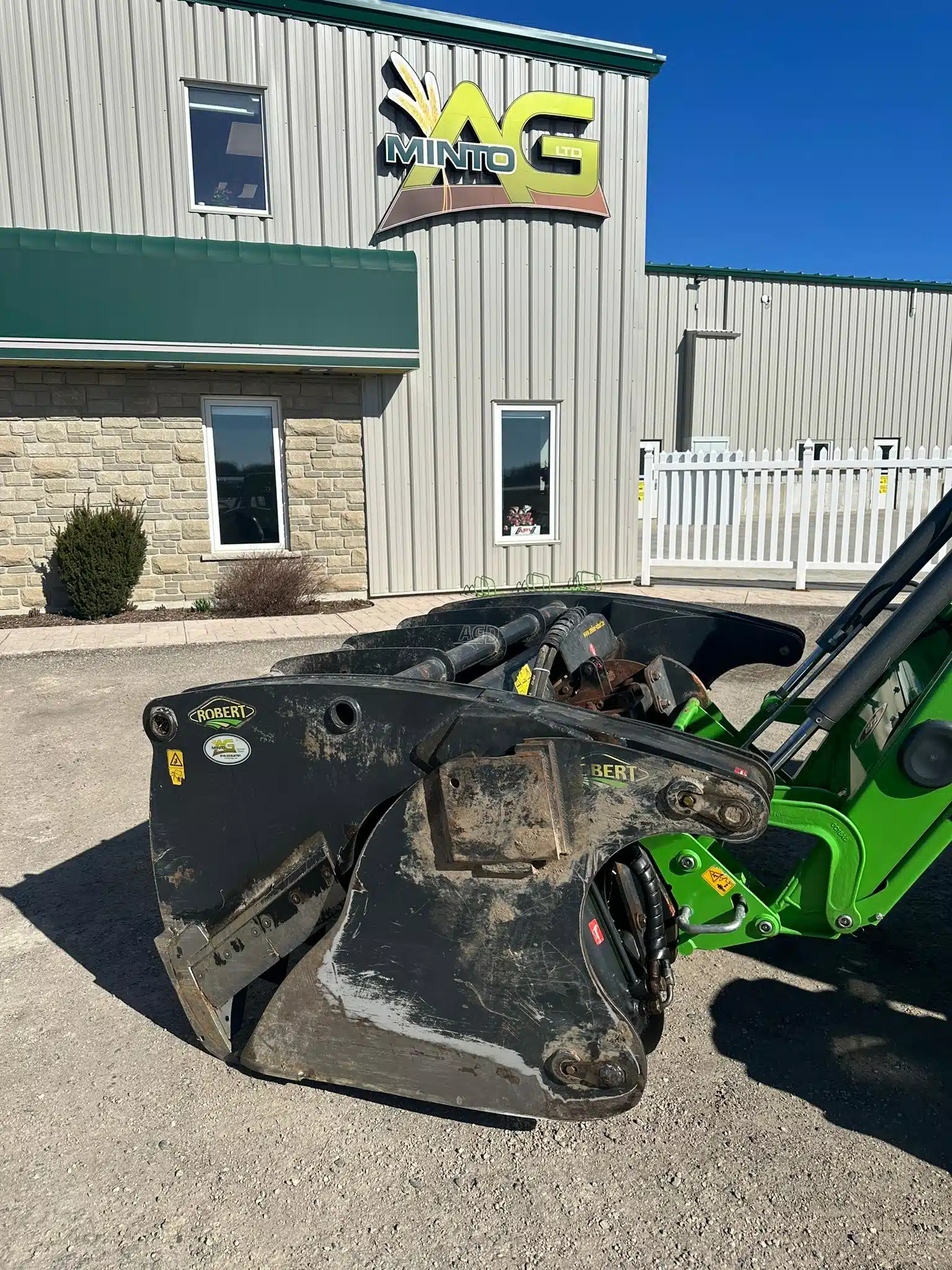 Gallery image 2 for Used 2014 Robert GMC190 Silage Cutter