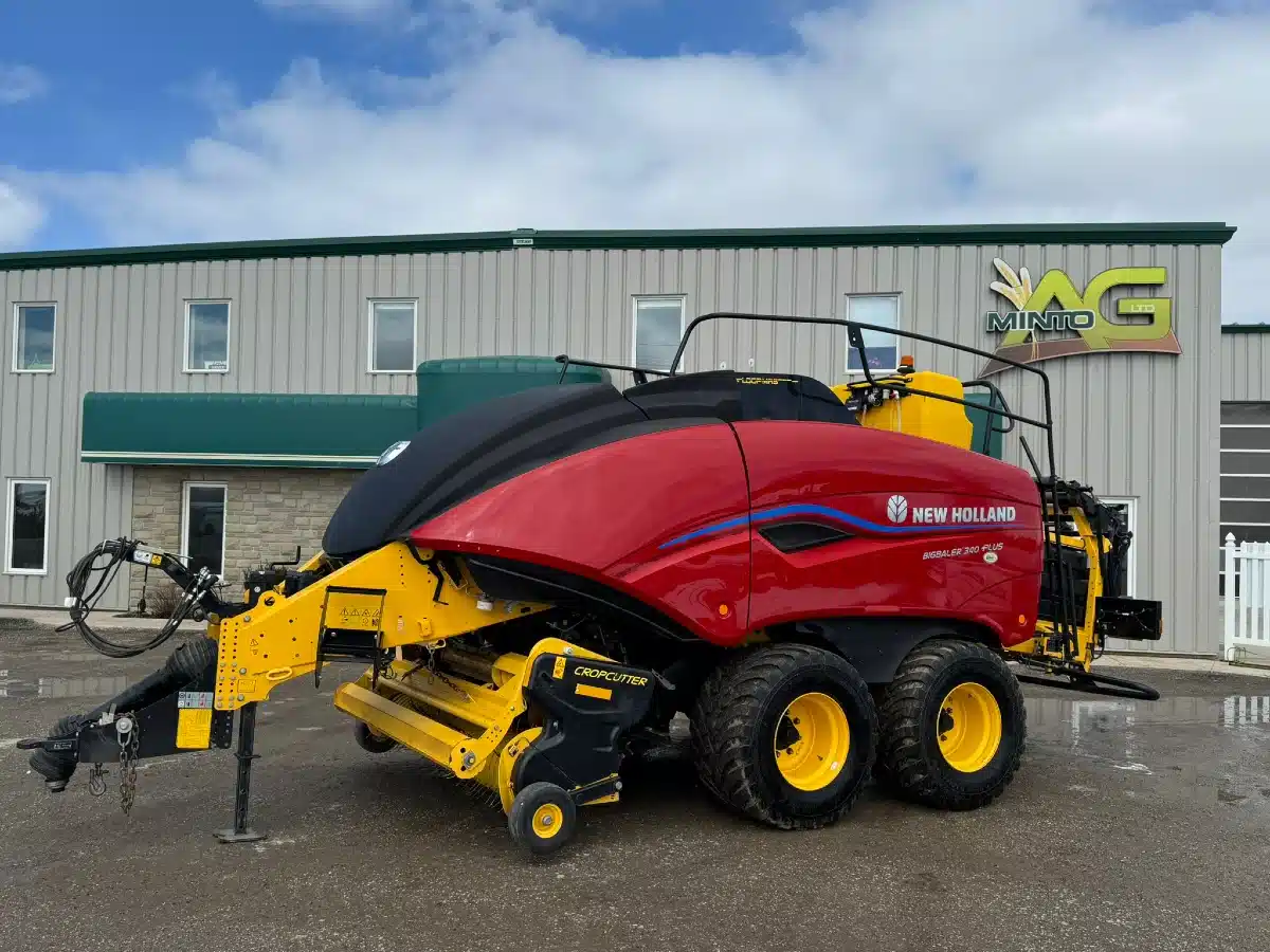 Gallery image 1 for 2022 New Holland BIG BALER 340 PLUS R Square Baler - Large