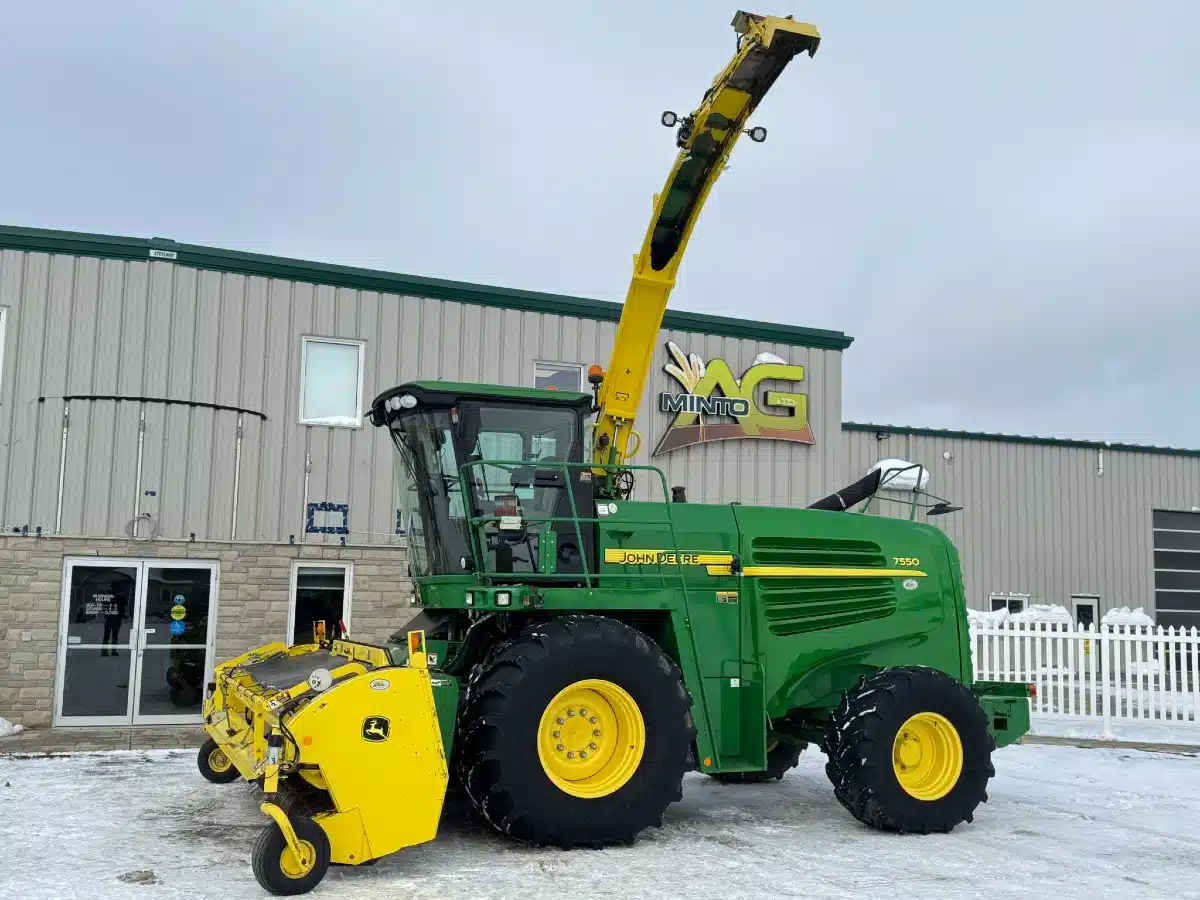 Used 2011 John Deere 7550 Forage Harvester