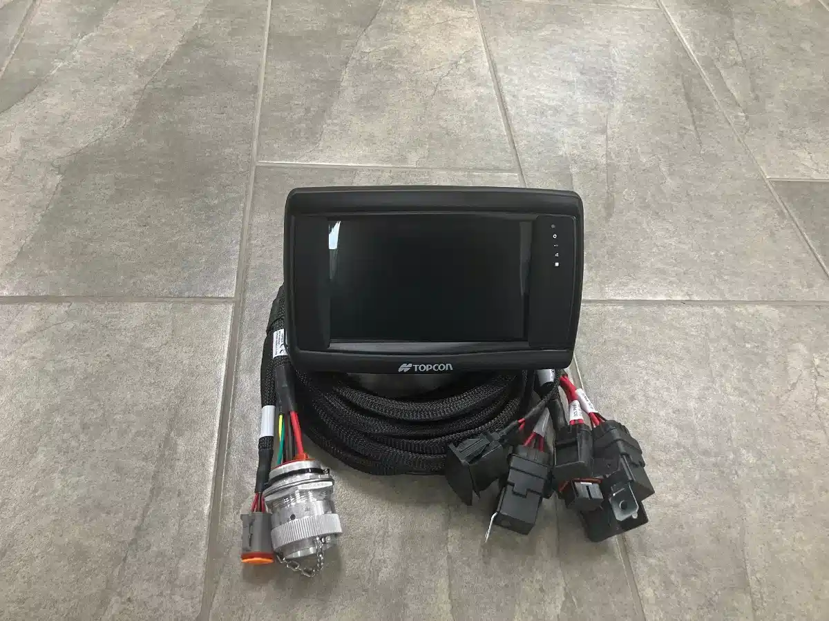 Gallery image 1 for New 2025 Topcon XD Isobus GPS Display