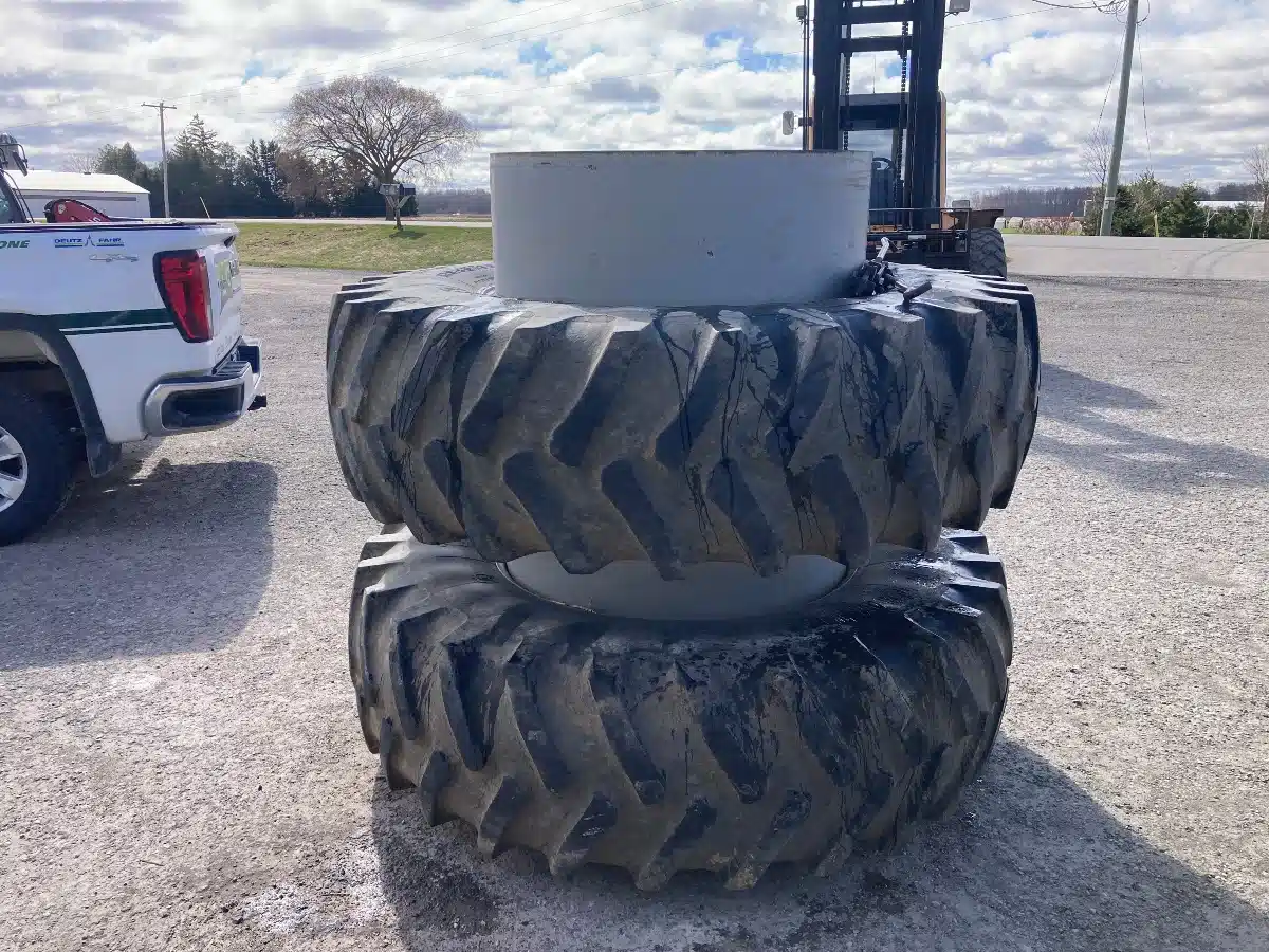Gallery image 2 for Used Firestone 20.8-R38 Duals