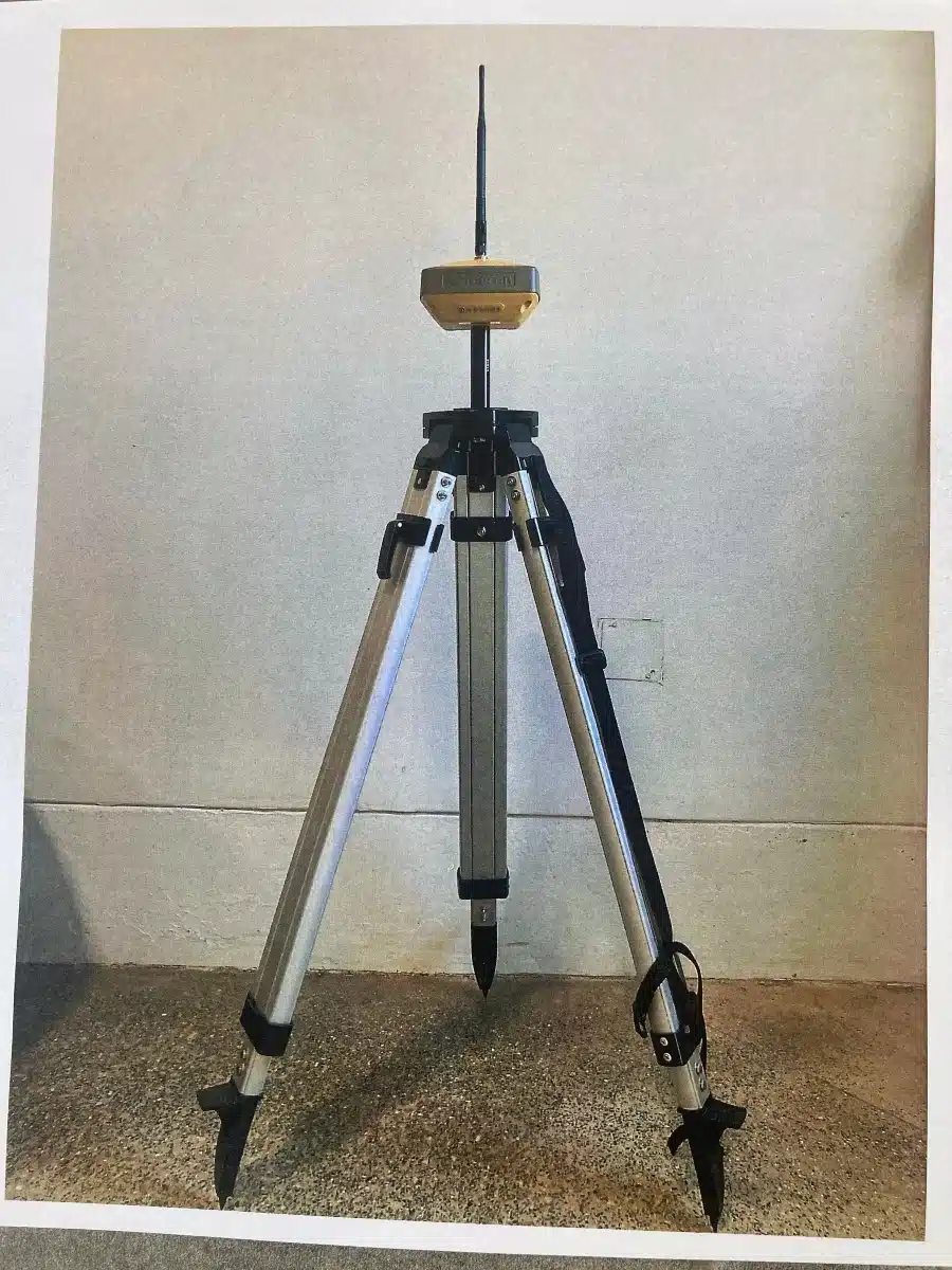 Gallery image 2 for Used Topcon Hiper VR Base Station Kit