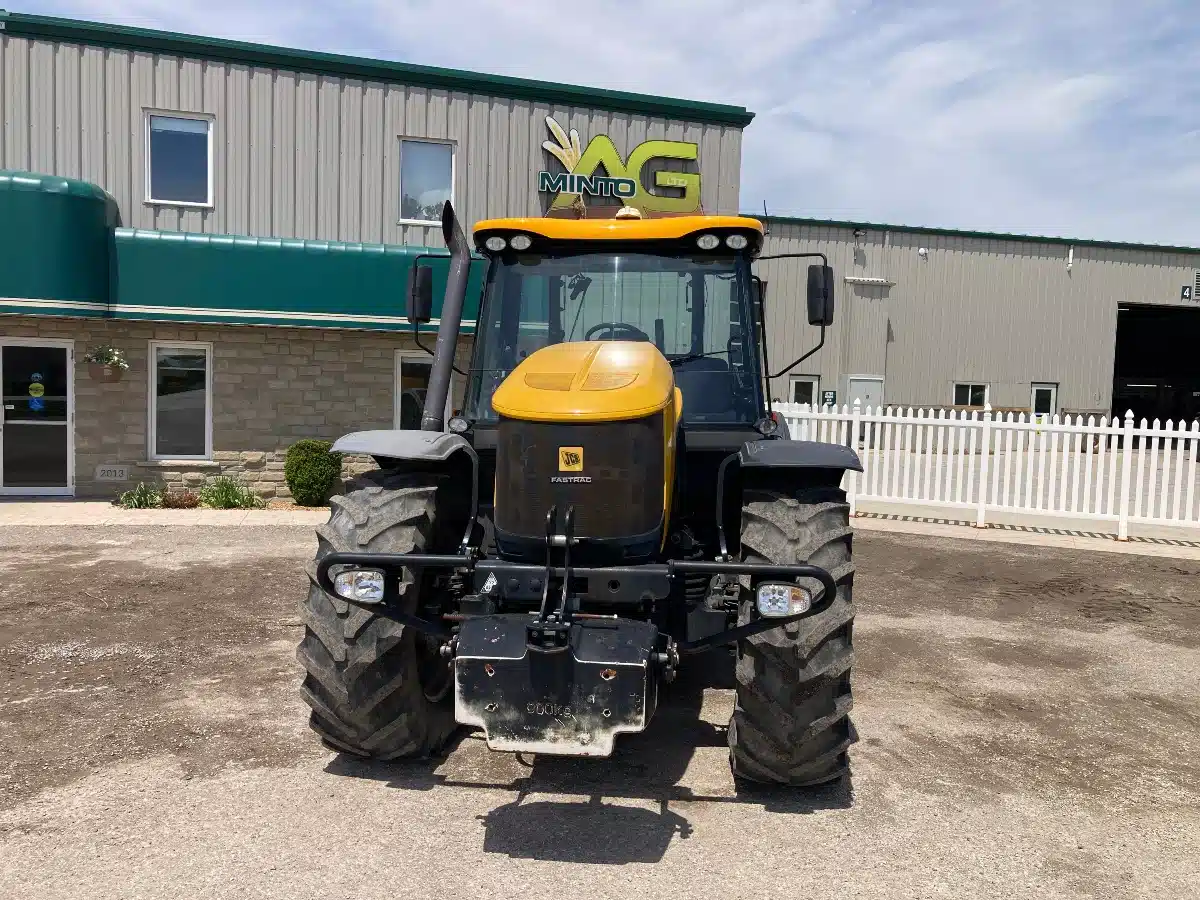 Gallery image 2 for Used 2012 JCB FASTTRAC 3200 Tractor