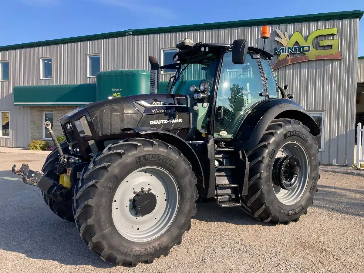 Gallery image 1 for Used 2015 Deutz Fahr AGROTRON 7250 TTV Tractor