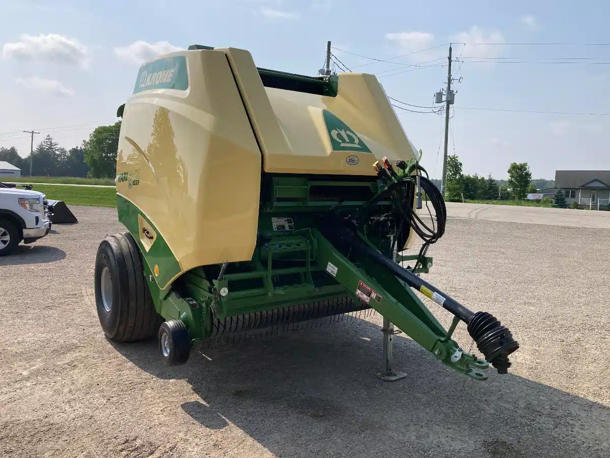 Gallery image 1 for Used 2024 Krone Varipack V165 XC Round Baler
