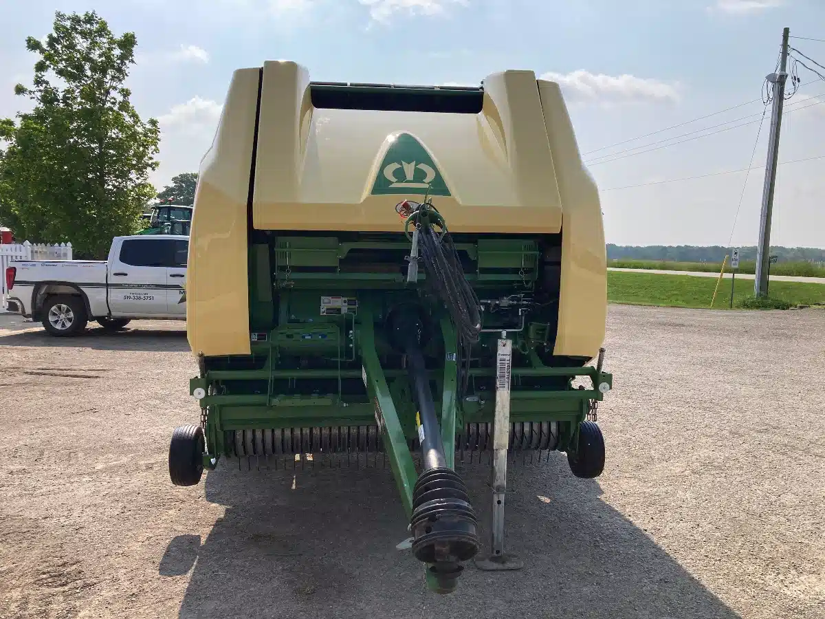 Gallery image 2 for Used 2024 Krone Varipack V165 XC Round Baler