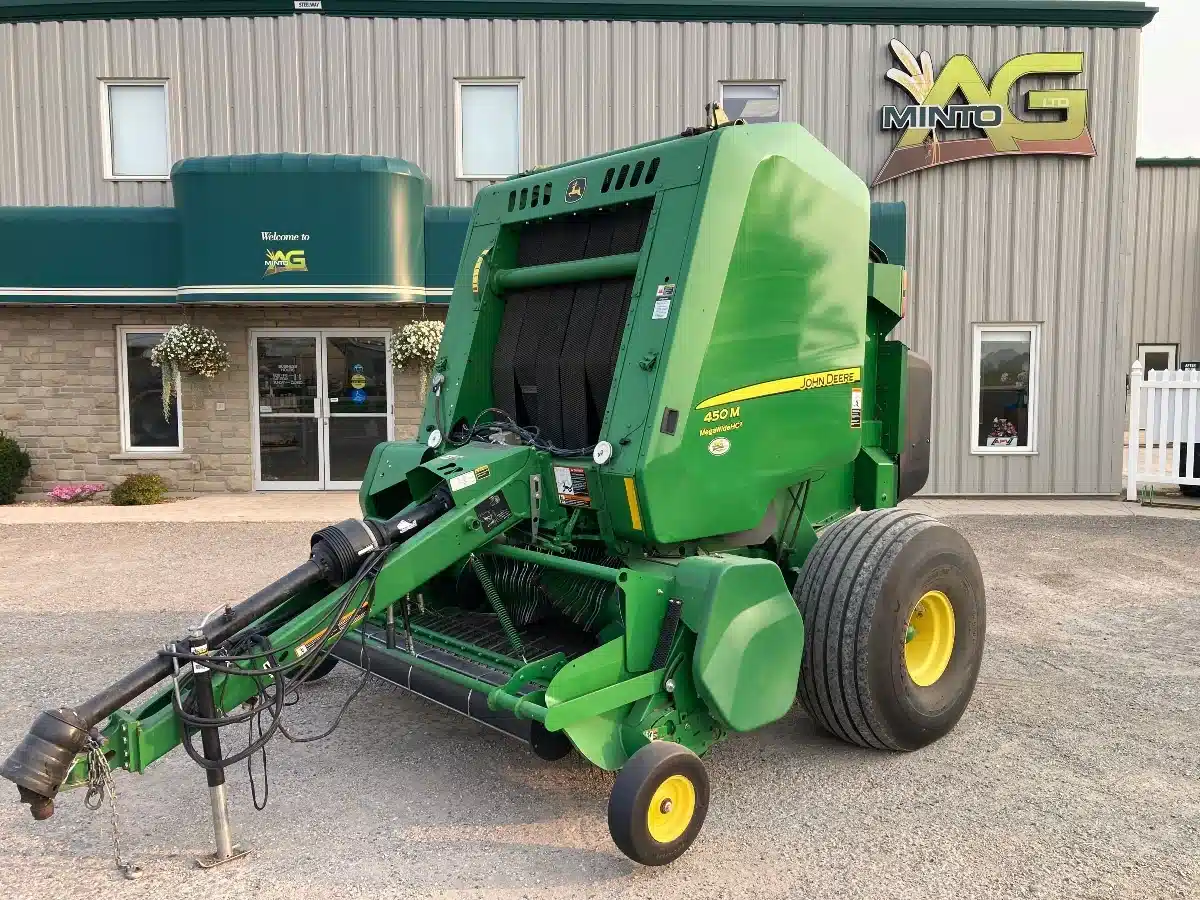 Gallery image 1 for 2019 John Deere 450M Round Baler
