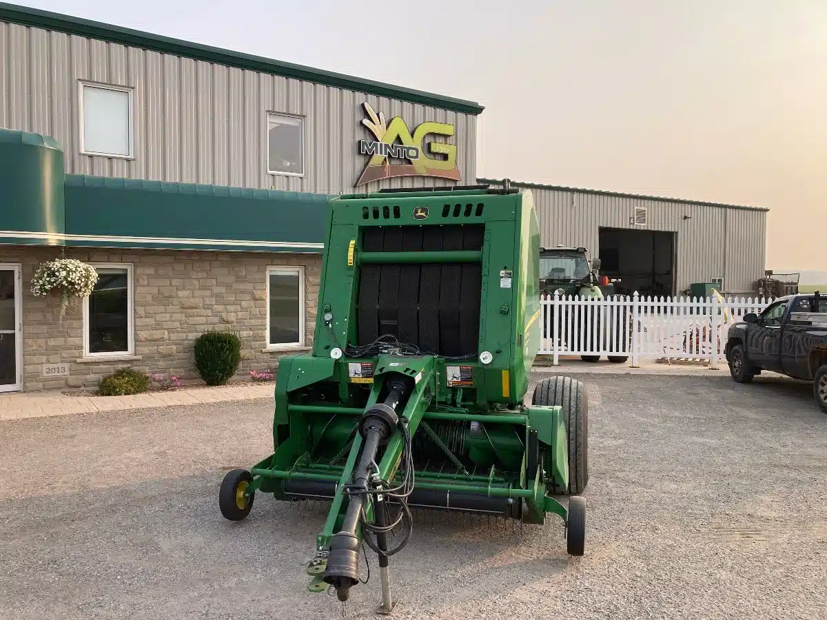 Gallery image 1 for Used 2019 John Deere 450M Round Baler