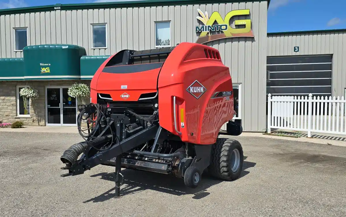 Gallery image 1 for Used 2019 Kuhn VB 3160 Round Baler
