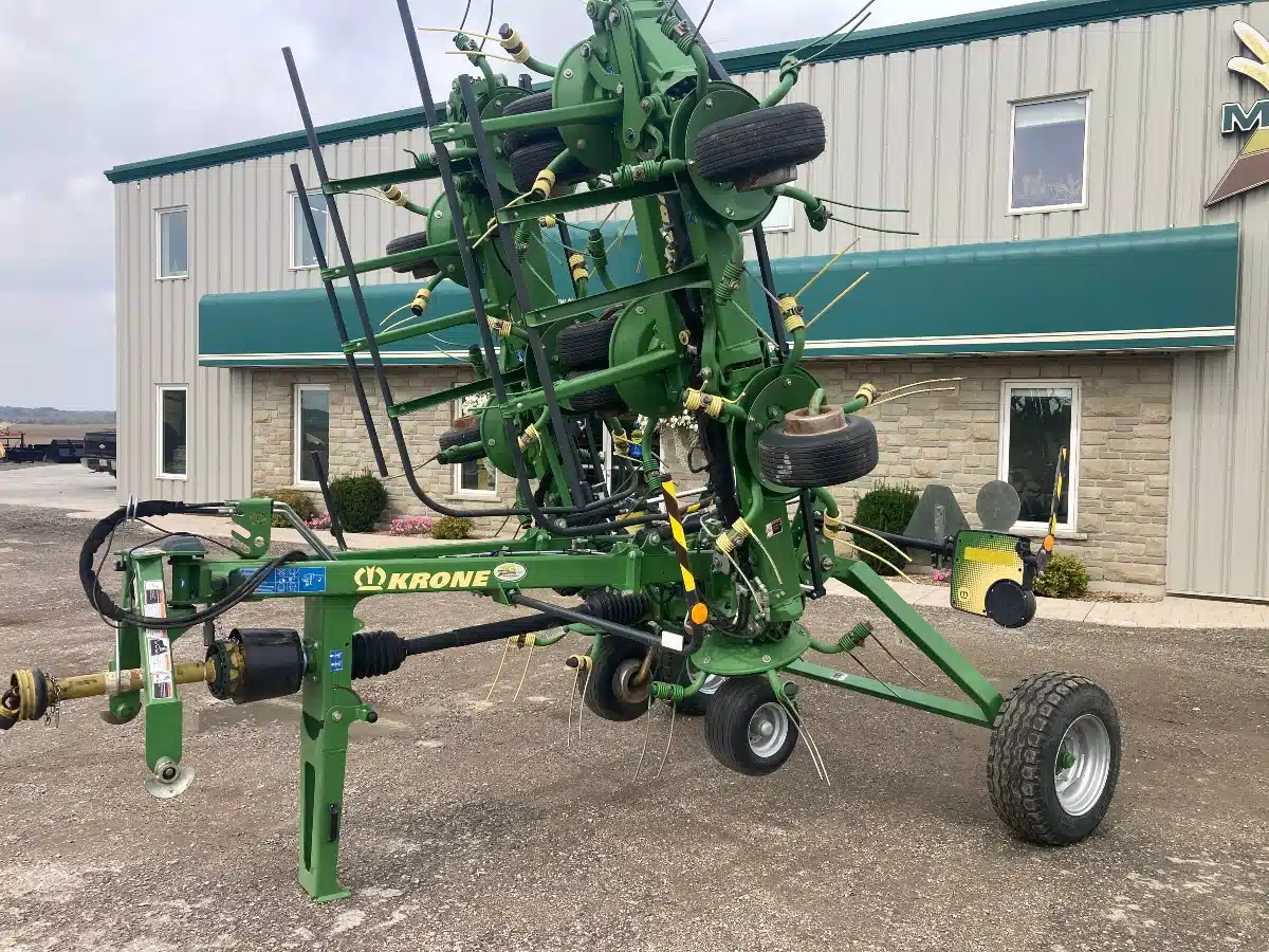 Gallery image 2 for 2023 Krone Vendro T1020 Tedder