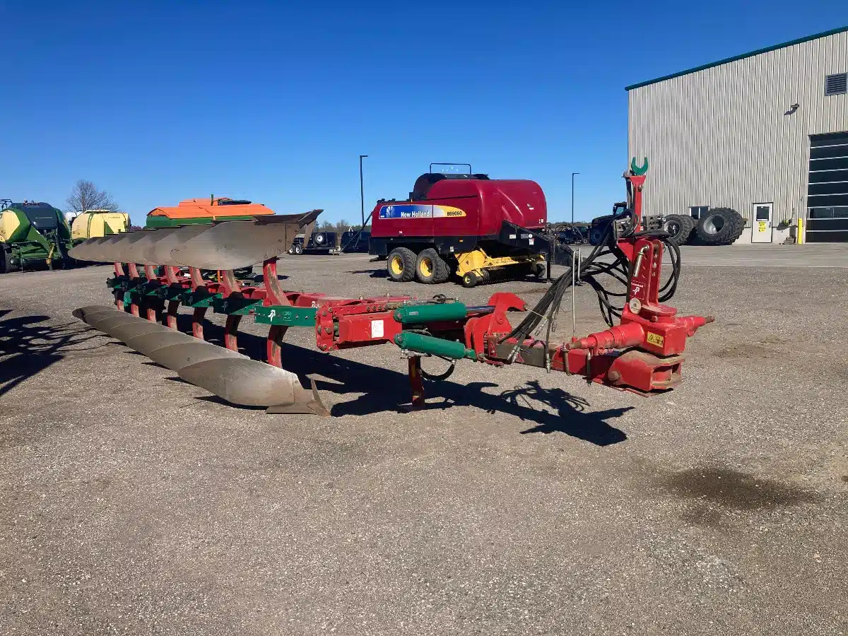 Used 2016 Kverneland 7PB8-115H Plow