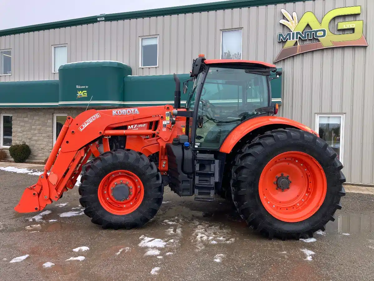 Gallery image 2 for Used 2021 Kubota M7152P Tractor