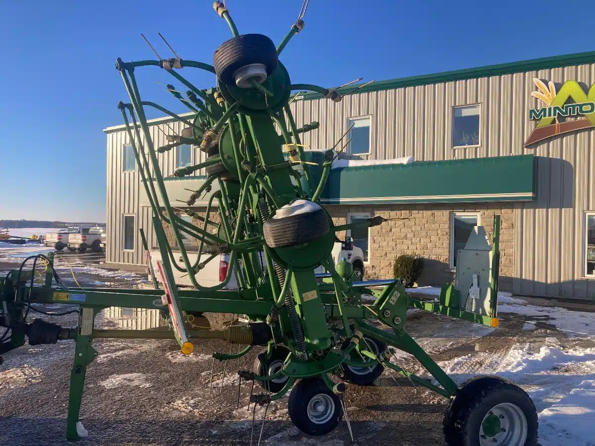 Gallery image 2 for Used 2012 Krone KWT 8.82 Tedder