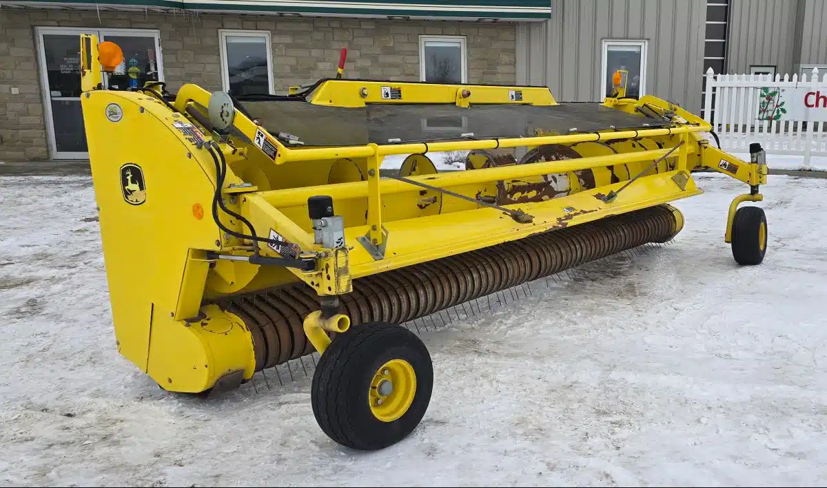 Used 2011 John Deere 645C Header - Pickup