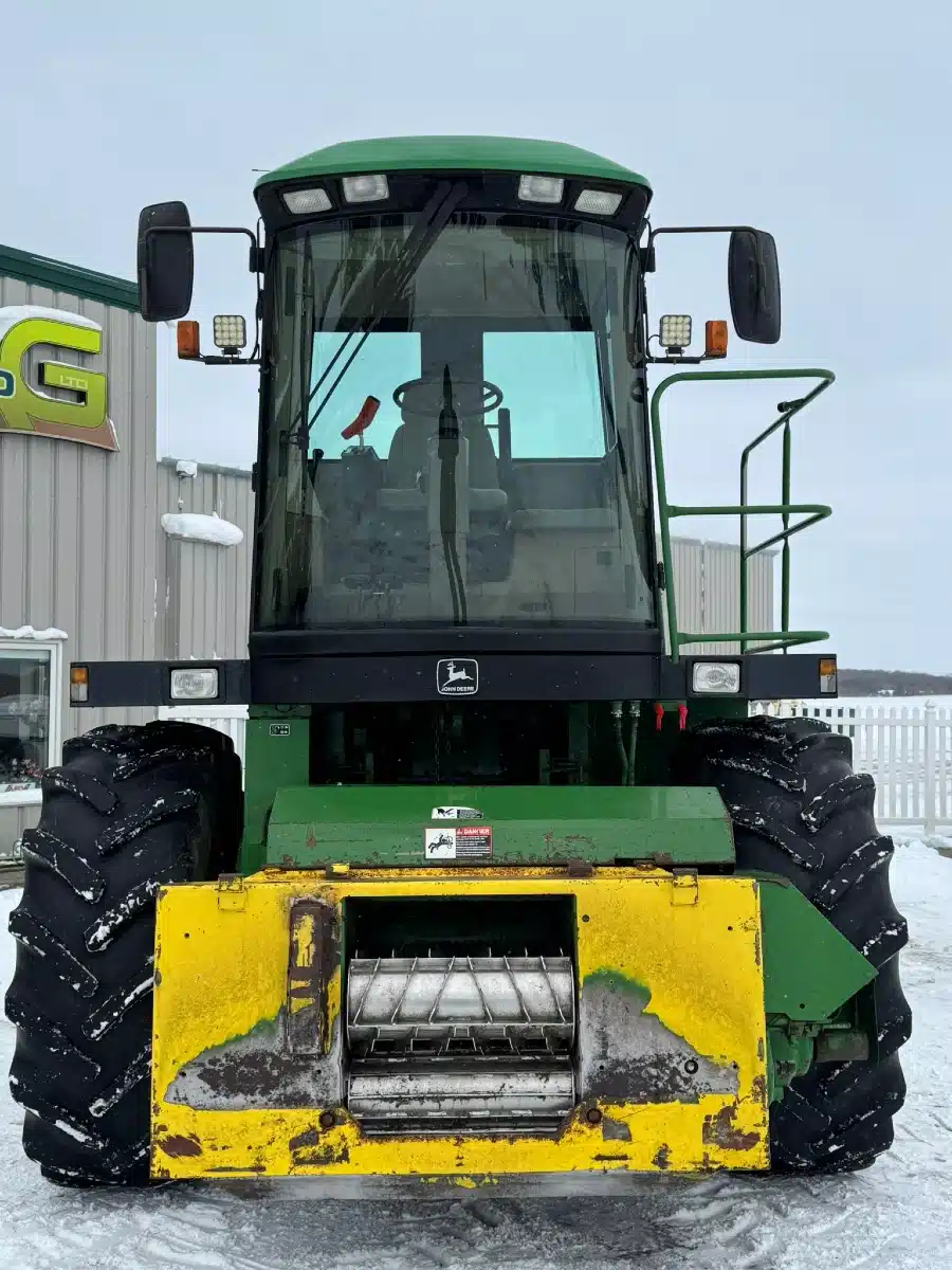 Gallery image 2 for 1998 John Deere 6750 Forage Harvester