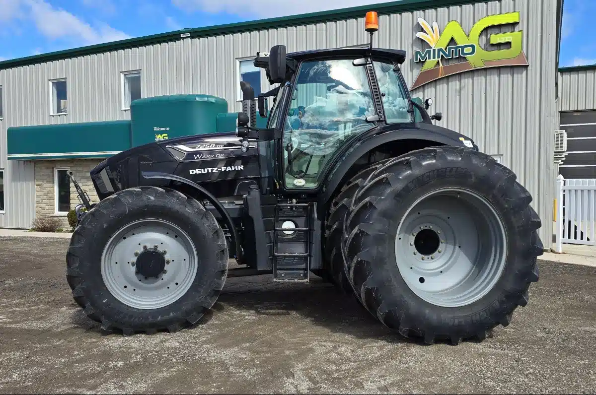 Gallery image 2 for 2015 Deutz Fahr AGROTRON 7250 TTV Tractor