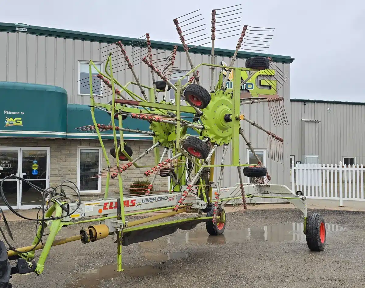 2006 CLAAS LINER 880 Profil Rake