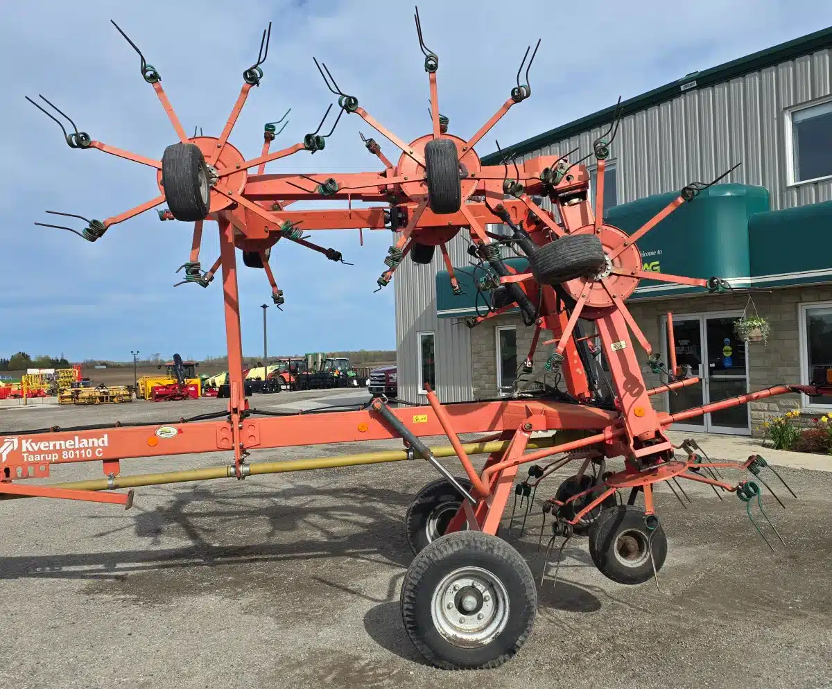 Gallery image 2 for 2008 Kverneland 80110C Tedder