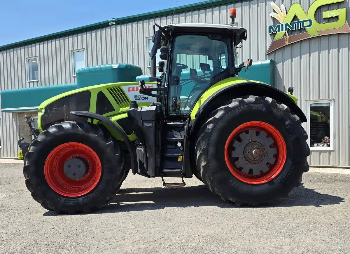 Gallery image 2 for 2019 CLAAS AXION 920 Tractor