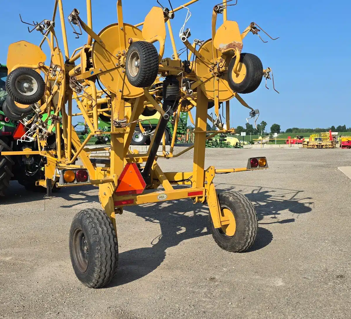 Photo de la Galerie 2 pour 2012 Vermeer TE330 Tedder