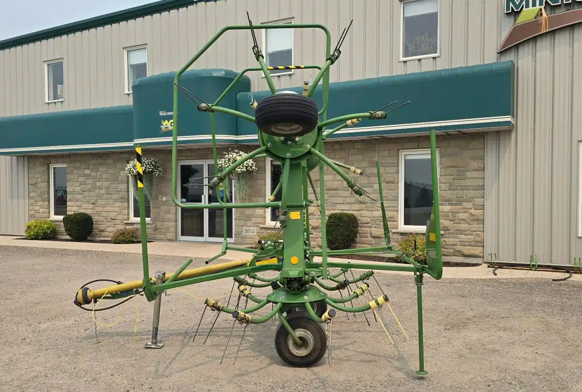 Gallery image 2 for 2017 Krone KW 5.52 T Tedder