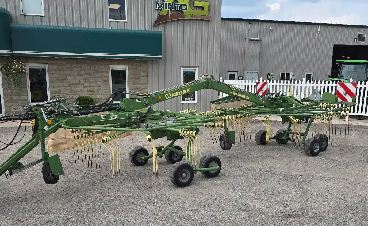 Photo de la Galerie 1 pour 2013 Krone SWADRO 710/26T râteau