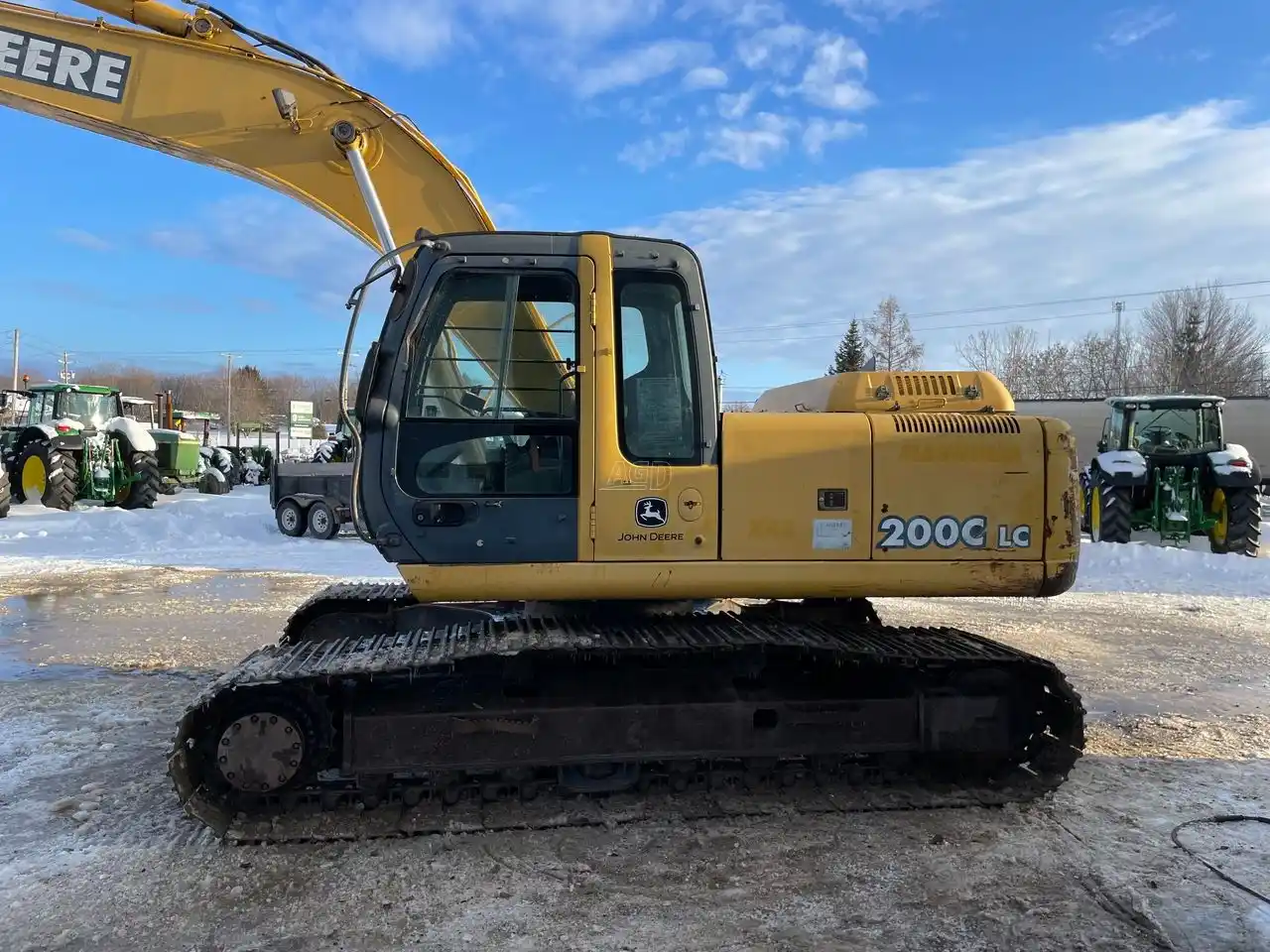 Used 2001 John Deere 200C LC Excavator