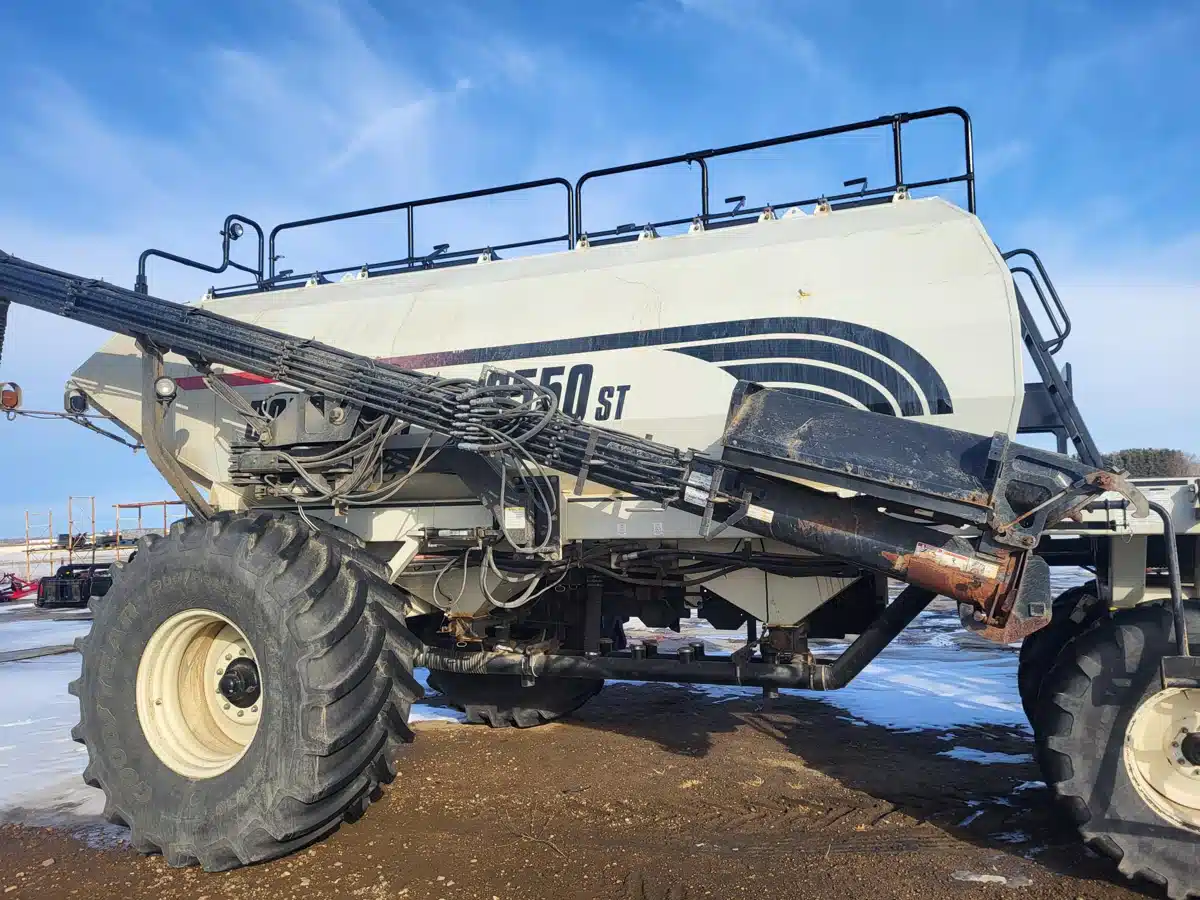 Gallery image 2 for Used 2008 Bourgault 6550 Air Seeder