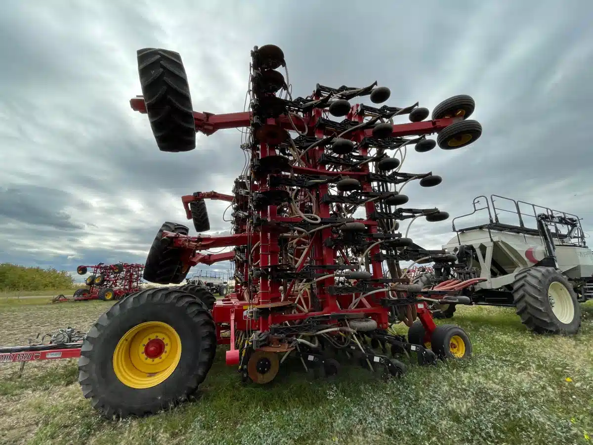 Gallery image 2 for Used 2015 Bourgault 3320-76 Air Drill
