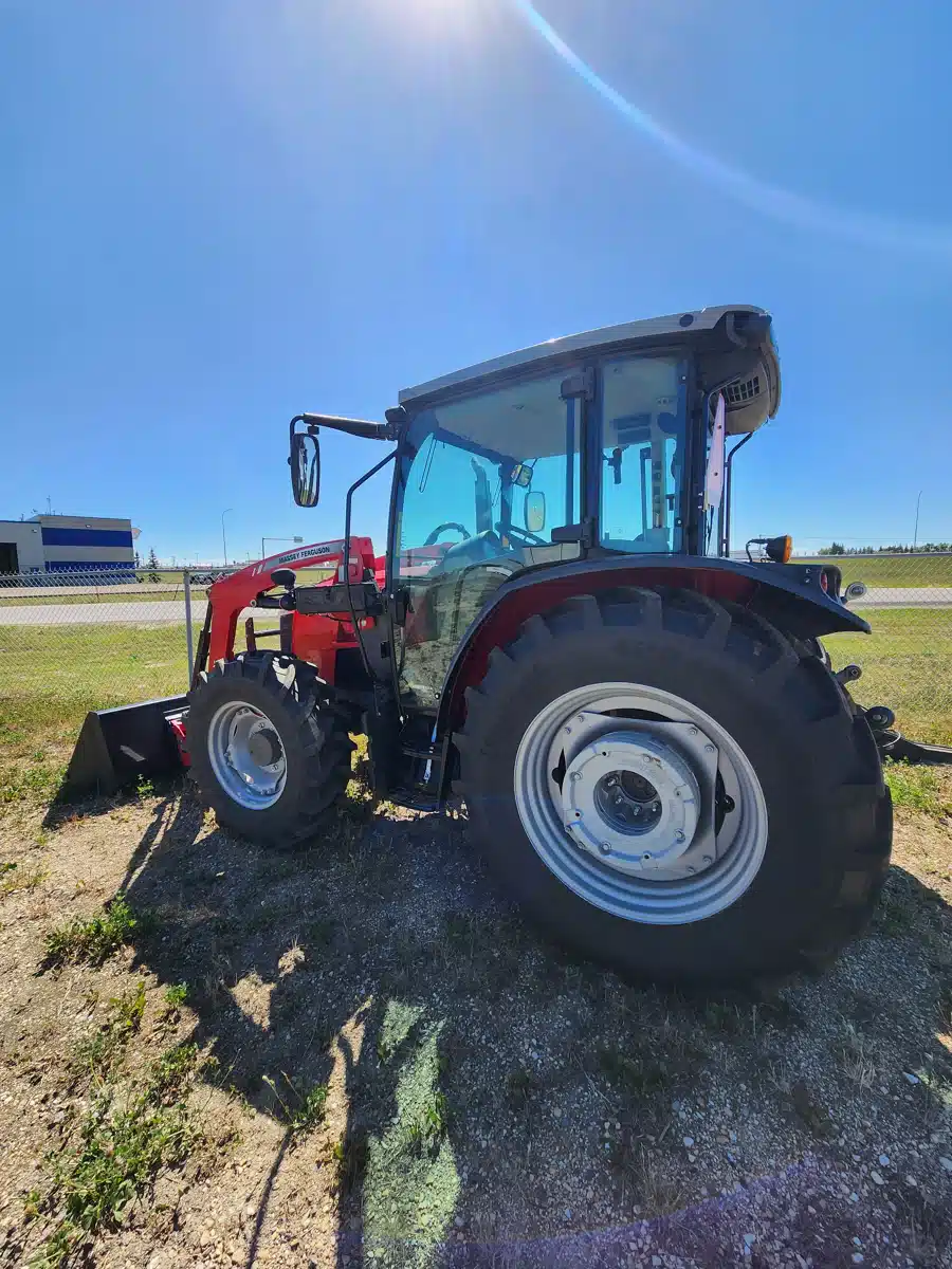 Gallery image 2 for Used 2022 Massey Ferguson 4710 Tractor