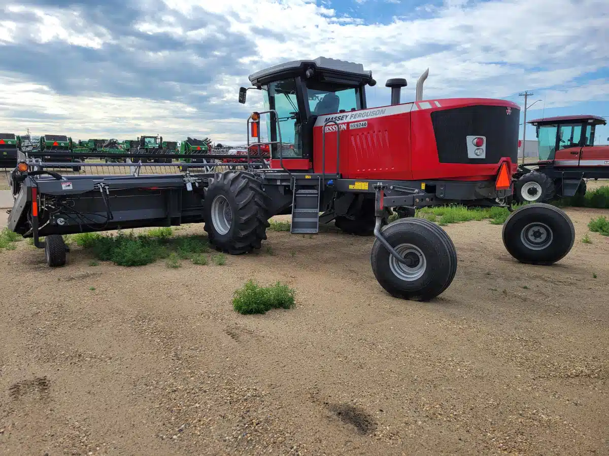 Gallery image 2 for Used 2014 Massey Ferguson WR9740 Windrower