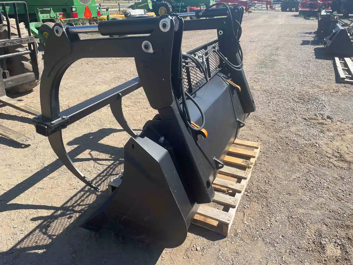 Gallery image 1 for Used 2015 Alo MK2 210 Grapple Bucket