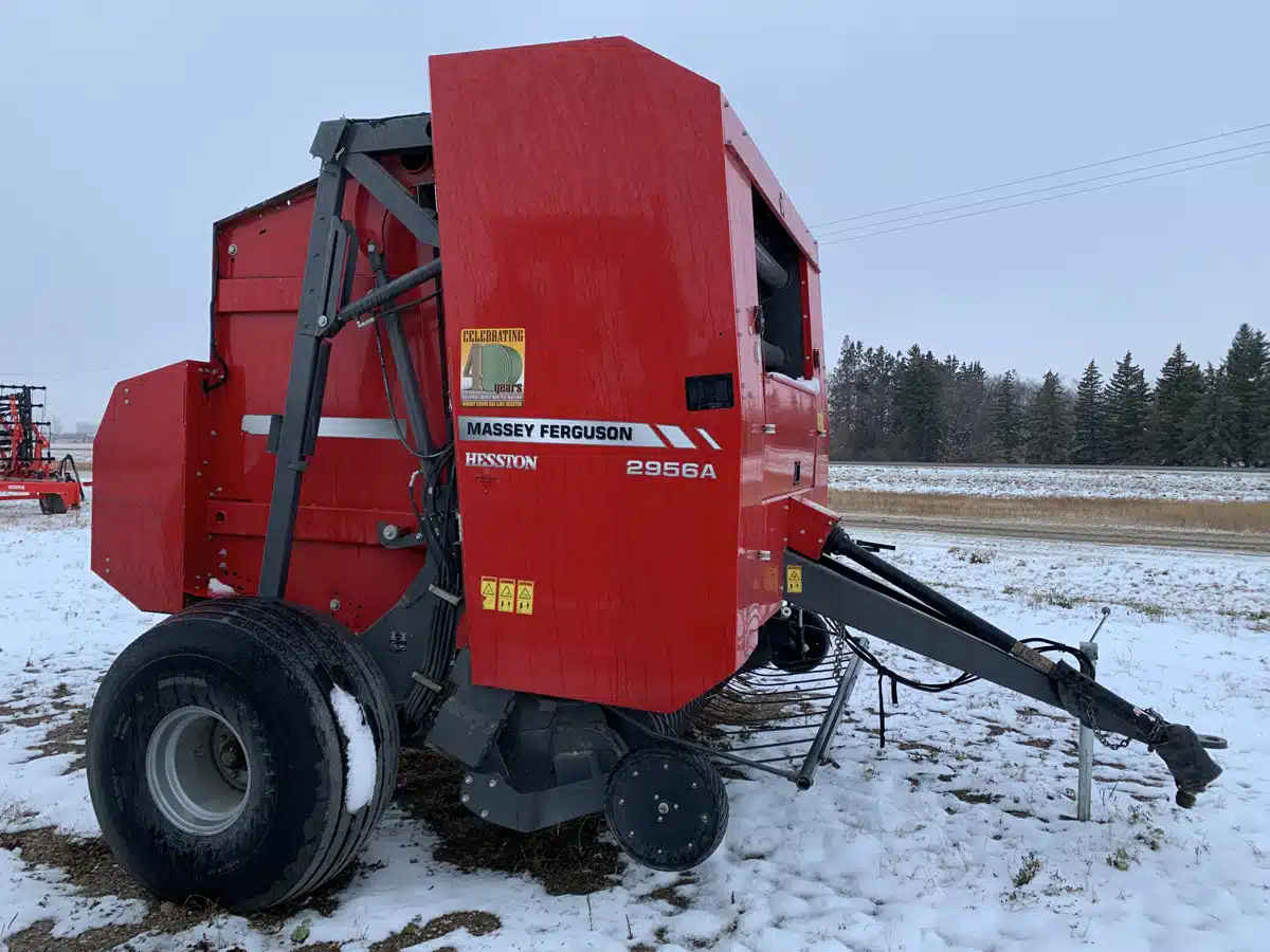 Image pour Usagé 2016 Massey Ferguson 2956A Presse à Balle Ronde