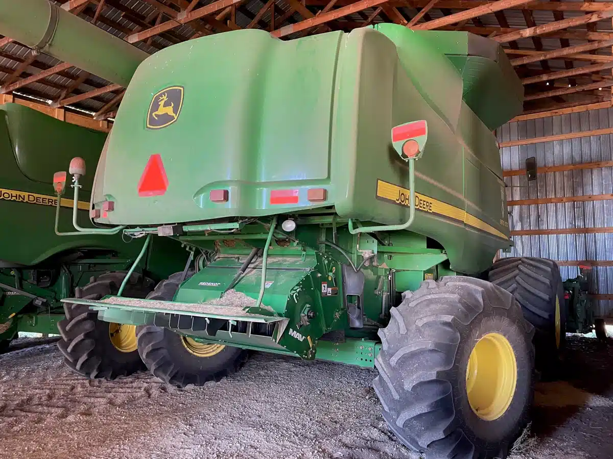 Gallery image 2 for Used 2010 John Deere 9870 STS Combine